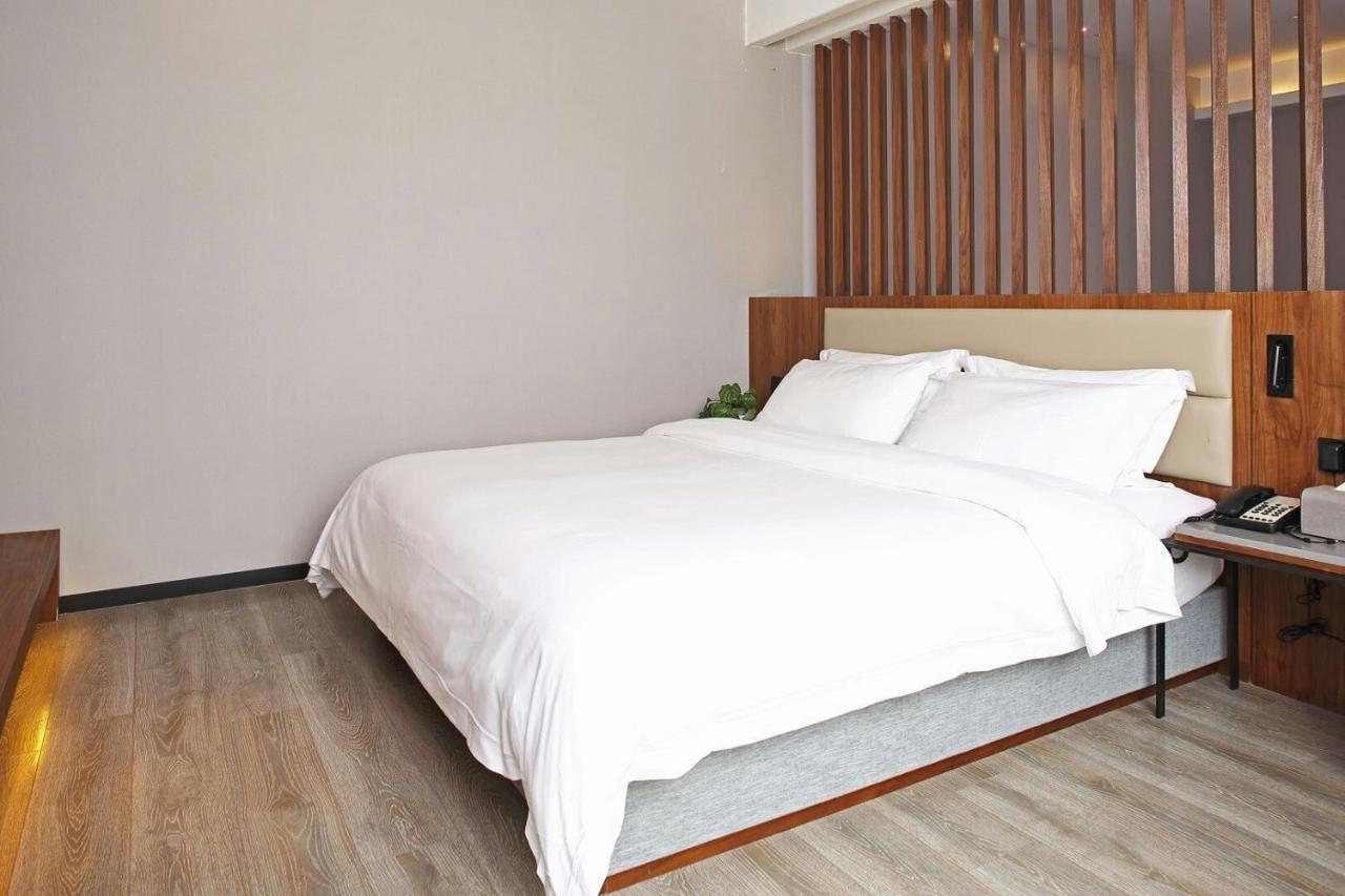 Ufun Hotel Guiya Road Branch Nanning Extérieur photo